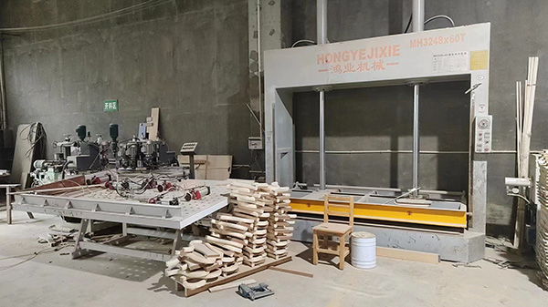 ����Rľ�T(m��n)��ʮ�h(hu��n)�J(r��n)�C��